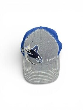 REEBOK NHL Vancouver Canucks Ball Cap Center Ice Youth OS LIKE NEW!